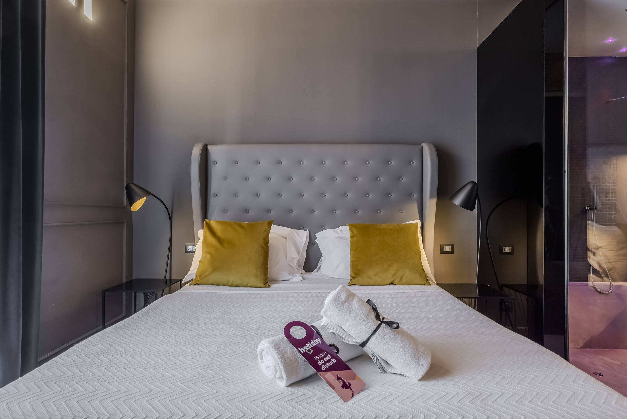 Hotidayroom